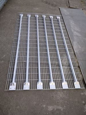 Capacidad de carga de los bastidores de paletas Almacenamiento Decking de malla de alambre de hierro galvanizado